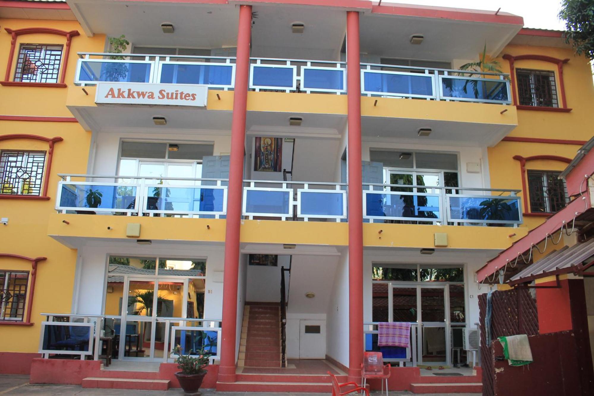 Akkwa Suites Official Serrekunda Buitenkant foto