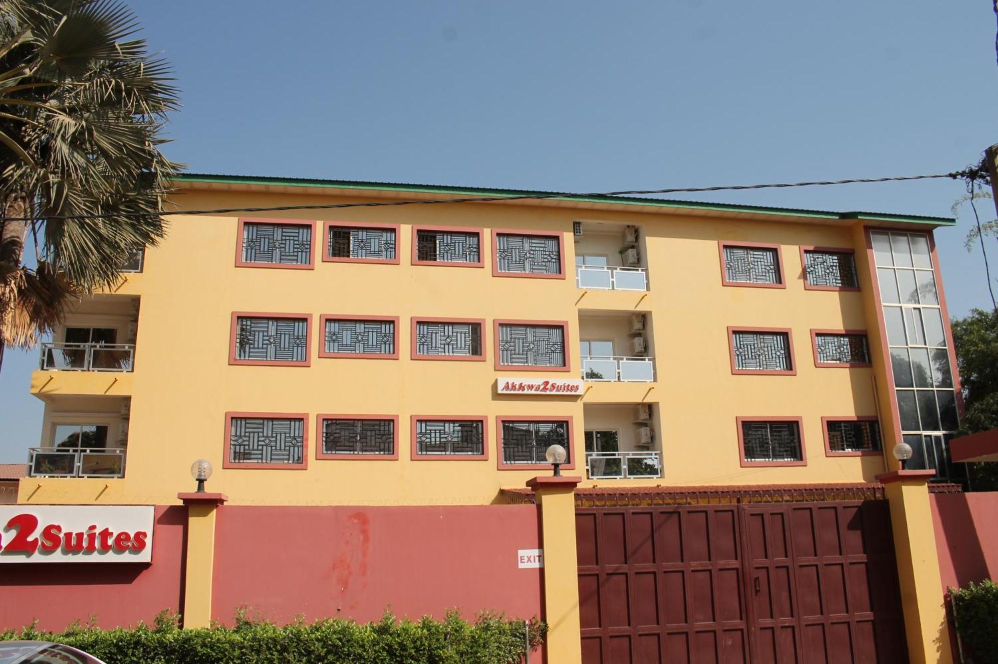 Akkwa Suites Official Serrekunda Buitenkant foto