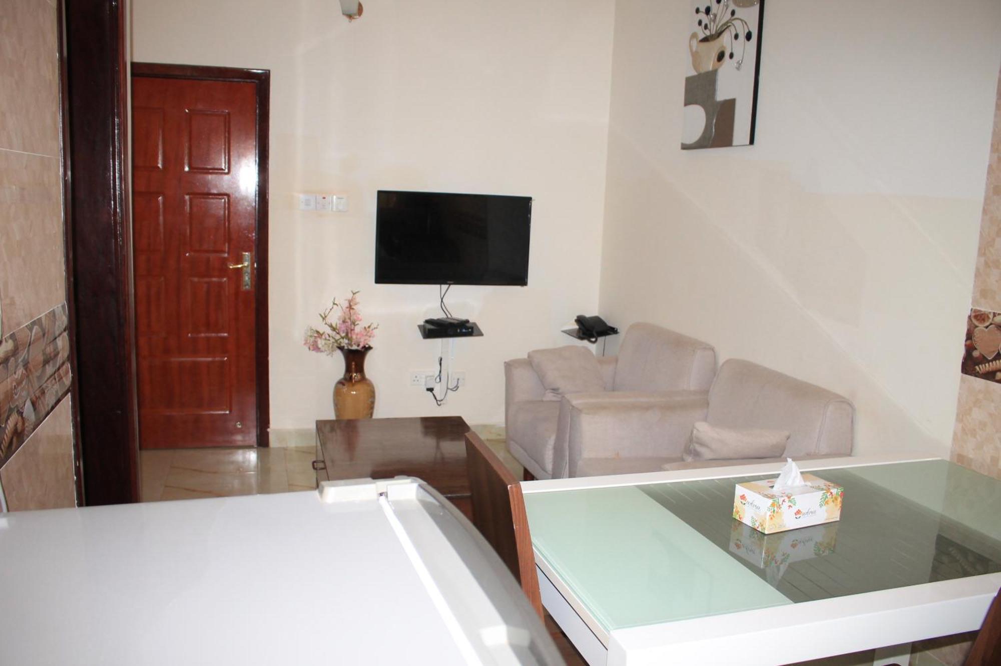 Akkwa Suites Official Serrekunda Buitenkant foto
