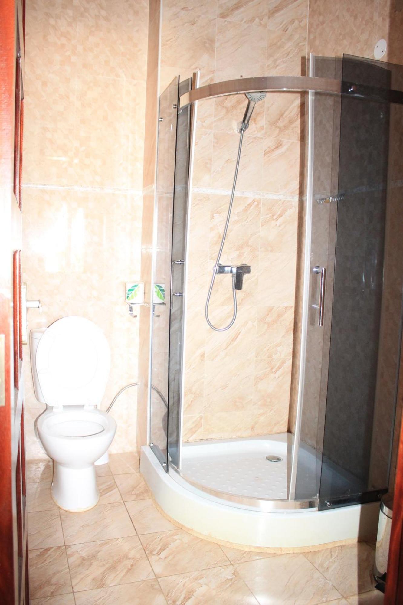 Akkwa Suites Official Serrekunda Buitenkant foto